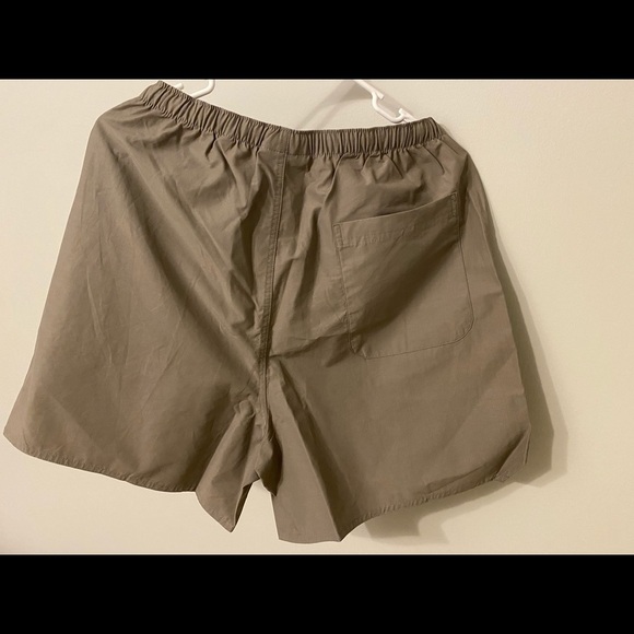 Fear Of God Essentials Taupe Volley Shorts SS21 - Picture 2 of 5